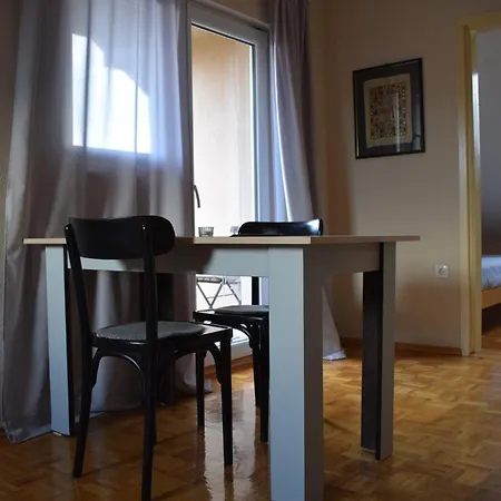 Filip Apartment *
